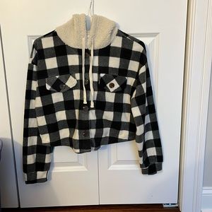 Black & off white checkered button down hoodie w/ pockets.. washed Never worn!